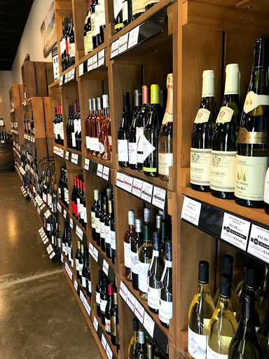 Wine Store «The Wine Cellar Outlet», reviews and photos, 1422 E Algonquin Rd, Schaumburg, IL 60173, USA