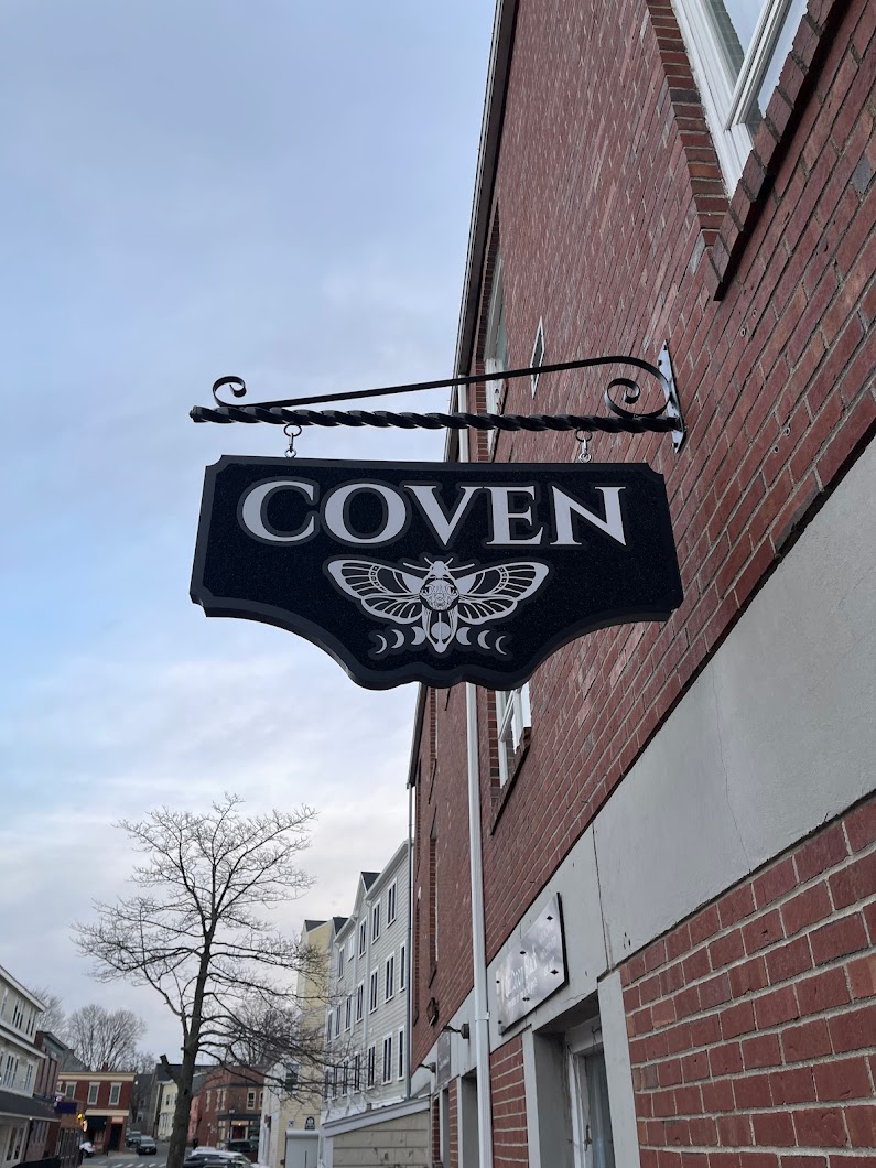 COVEN - A Dark Boutique Experience.