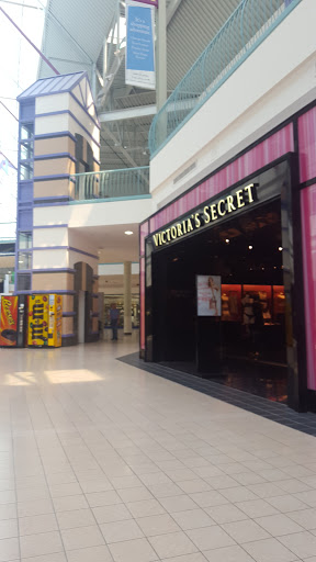 Shopping Mall «York Galleria Mall», reviews and photos, 2899 Whiteford Rd, York, PA 17402, USA