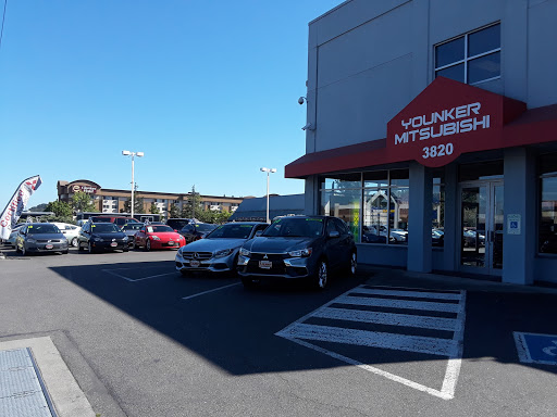 Mitsubishi Dealer «Younker Mitsubishi», reviews and photos, 3820 E Valley Rd, Renton, WA 98057, USA