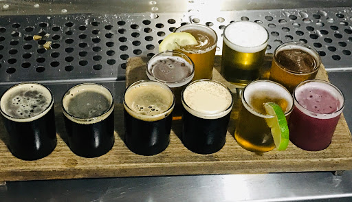 Bar «b² Taphouse», reviews and photos, 4336 Commercial St SE #150, Salem, OR 97302, USA