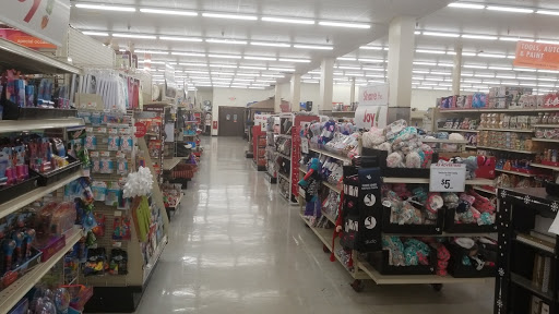 Discount Store «Big Lots», reviews and photos, 2882 Tamiami Trail E, Naples, FL 34112, USA