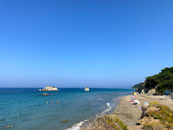 Prasoudi beach'in fotoğrafı çok temiz temizlik seviyesi ile