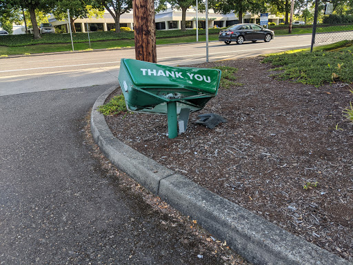 Bakery «Krispy Kreme Doughnuts», reviews and photos, 16415 NW Cornell Rd, Beaverton, OR 97006, USA