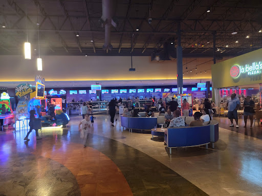 Restaurant «Main Event Entertainment», reviews and photos, 10315 W McDowell Rd, Avondale, AZ 85392, USA