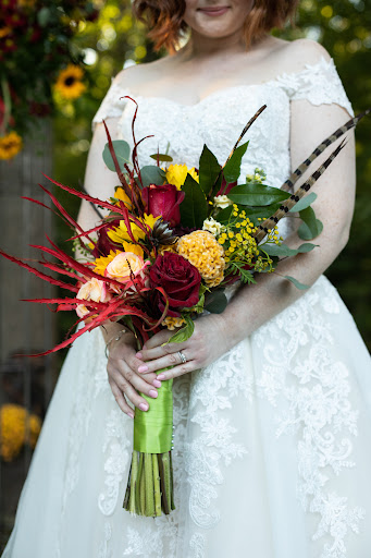 Florist «Horse Feathers Floral Design», reviews and photos, 40 High St, Mt Holly, NJ 08060, USA