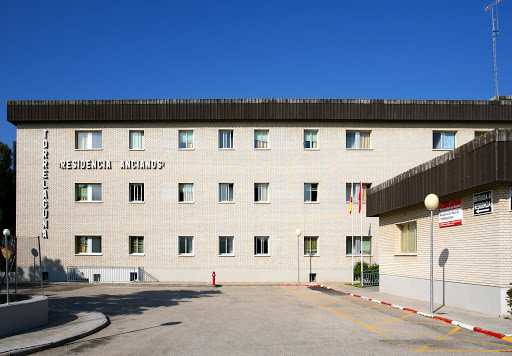 Residencia de ancianos de la Comunidad de Madrid (pública) en Torrelaguna, Madrid