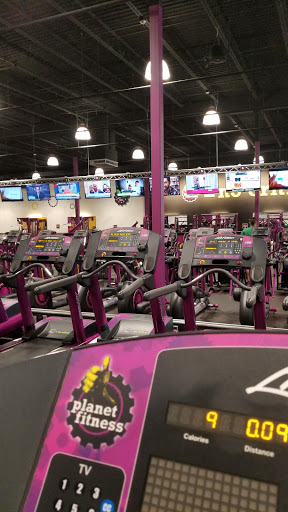 Gym «Planet Fitness», reviews and photos, 887 Grand Army of the Republic Hwy, Somerset, MA 02725, USA