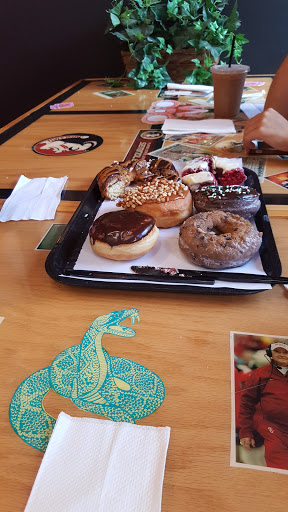 Donut Shop «Donut Kingdom», reviews and photos, 685 W Tennessee St, Tallahassee, FL 32304, USA