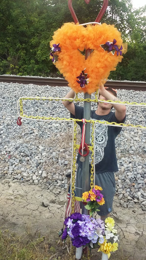 Auto Parts Store «A A Archway Auto Salvage», reviews and photos, 16416 Dixie Beach Rd, West Point, KY 40177, USA