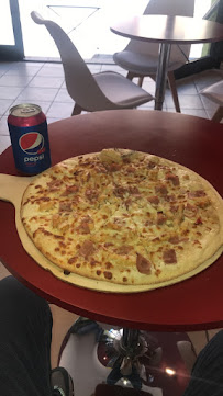 Plats et boissons du Restaurant Mama Pizza à Saint-Laurent-de-la-Salanque - n°3