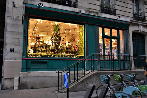 Magasin l'Épée de Bois à Paris