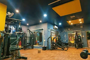 CRUNCH THE GYM (RAWAT FITNESS) image