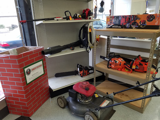 Pawn Shop «Silver Lining Jewelry & Loan», reviews and photos, 2122 NE Sandy Blvd, Portland, OR 97232, USA