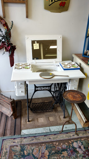 Thrift Store «BOARDWALK THRIFT», reviews and photos, 1501 Aster Ave, Akron, OH 44301, USA