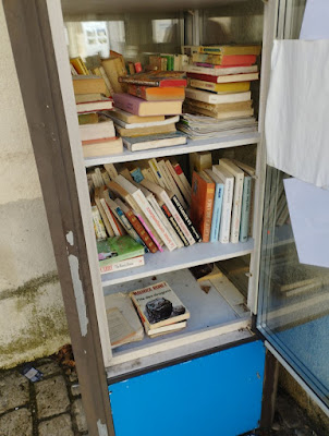 Boîte à livres à Saint-Satur