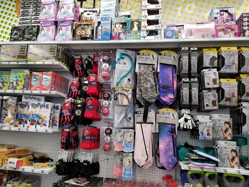 Variety Store «Five Below», reviews and photos, 266 Daniel Webster Hwy, Nashua, NH 03060, USA