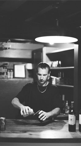 Bar & Grill «Vino9MARKET», reviews and photos, 40602 Charles Town Pike, Paeonian Springs, VA 20129, USA