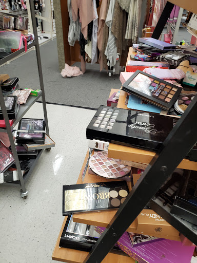 Clothing Store «Burlington Coat Factory», reviews and photos, 1025 W Patrick St, Frederick, MD 21702, USA