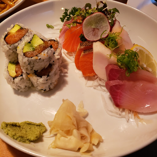 Vegan sushi restaurants in Toronto