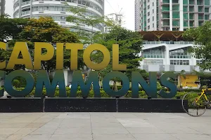 Estancia Mall South-West Entrance image