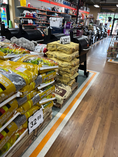 Hardware Store «Aubuchon Hardware», reviews and photos, 38 NH-25, Meredith, NH 03253, USA