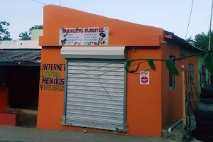 Internet, Copias y Heladeria Los Lantigua image