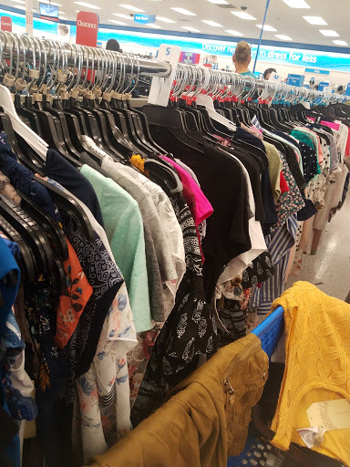 Clothing Store «Ross Dress for Less», reviews and photos, 330 N Hwy 67, Cedar Hill, TX 75104, USA