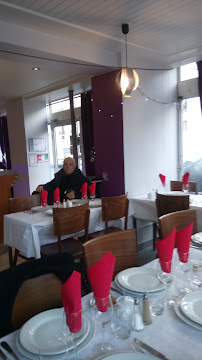 Atmosphère du Restaurant La Petite Auberge à Ivry-sur-Seine - n°5