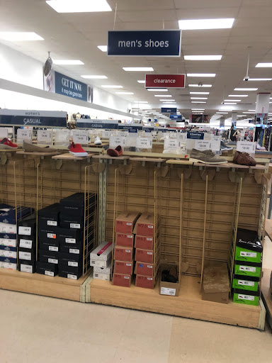 Department Store «Marshalls & HomeGoods», reviews and photos, 701 NJ-440, Jersey City, NJ 07304, USA