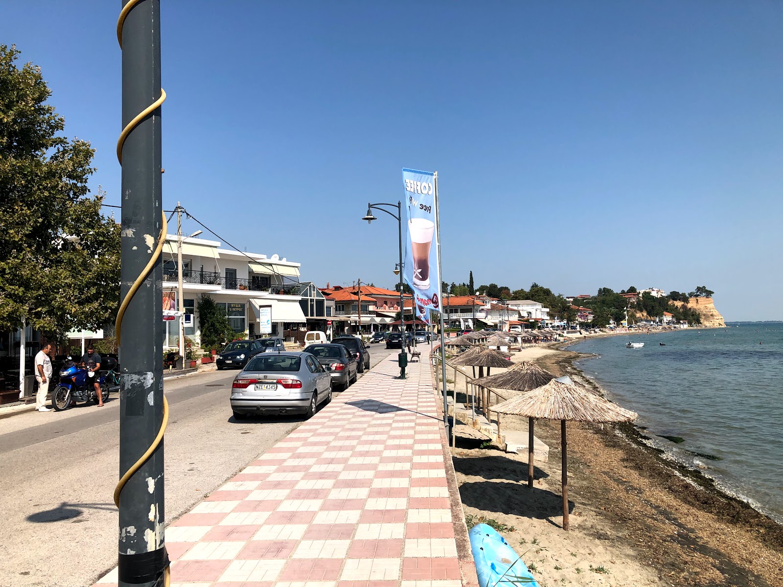 Foto de Makrigialos beach com meios de comunicação nível de limpeza