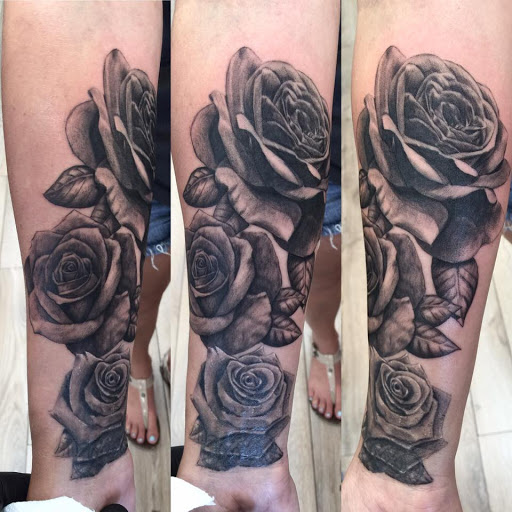 Tattoo Shop «Bad Fish Tattoo», reviews and photos, 197 Liberty Square, Norwalk, CT 06855, USA