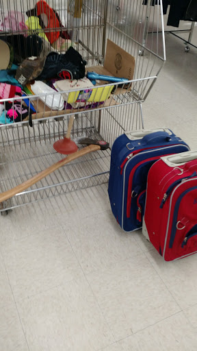 Thrift Store «Goodwill Washington Square Retail Store», reviews and photos, 5234 George Washington Memorial Hwy, Yorktown, VA 23692, USA