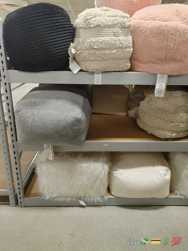 Home Goods Store «At Home», reviews and photos, 4620 Stadium Dr, Kalamazoo, MI 49008, USA