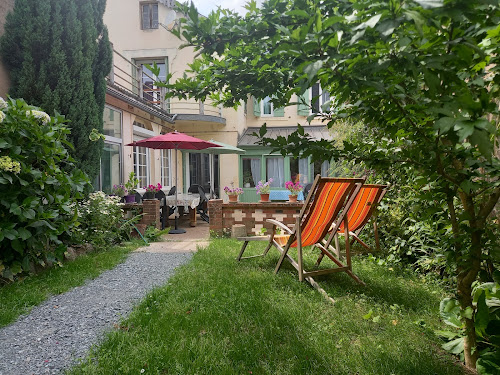 Maison Violette en Berry & Le Petit Magasin à Aigurande