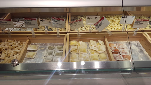 Grocery Store «Whole Foods Market», reviews and photos, 750 N Krocks Rd #301, Allentown, PA 18106, USA