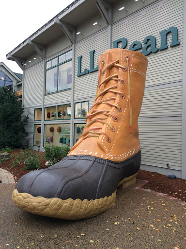 Clothing Store «L.L. Bean Outlet», reviews and photos, 1 Freeport Village Station, Freeport, ME 04033, USA