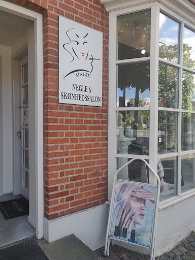 MAGIC HUDPLEJE - NEGLEKLINIK in Ballerup, Ballerup