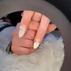 Micropigmentación & Nails - Centro de estética