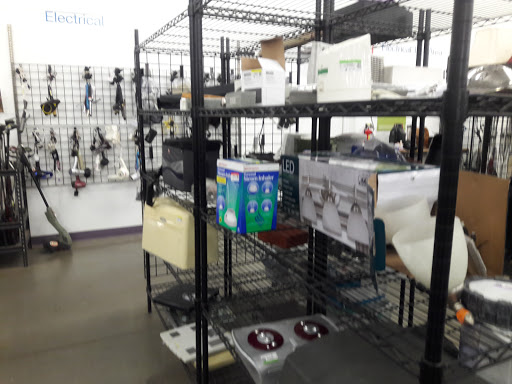 Thrift Store «83rd Ave & Grand Goodwill Retail Store & Donation Center», reviews and photos