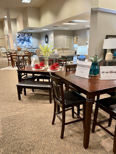 Furniture Store «Ashley HomeStore», reviews and photos, 8251 W Golf Rd, Niles, IL 60714, USA