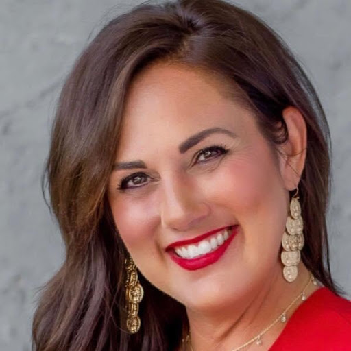 Bridgett Farris, REALTOR®, Selling Southern Real Estate Agents in Hattiesburg