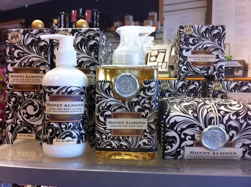 Gift Shop «FUN Cards and Gifts», reviews and photos, 1442 Waukegan Rd, Glenview, IL 60025, USA