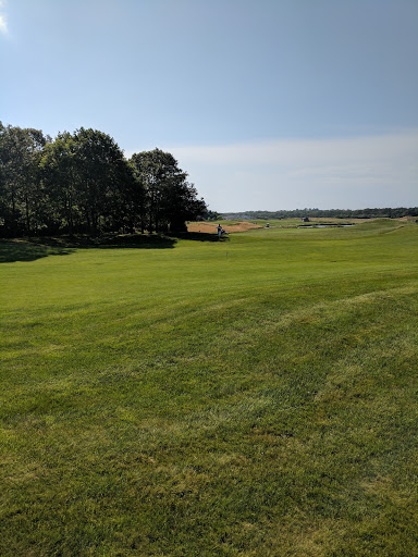 Golf Course «Mill Pond Golf Course», reviews and photos, 300 Mill Rd, Medford, NY 11763, USA