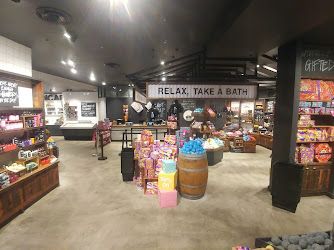 LUSH Cosmetics QVB