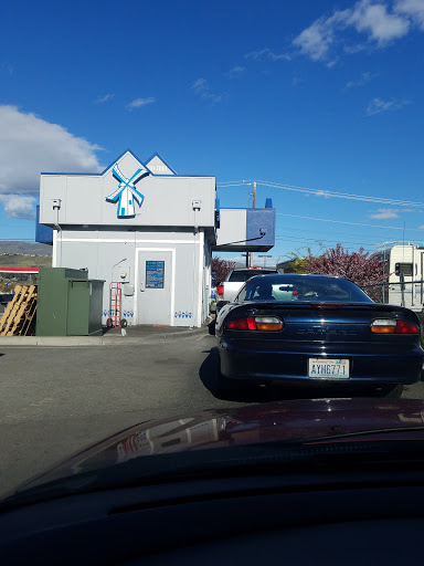 Coffee Shop «Dutch Bros», reviews and photos, 1026 N Miller St, Wenatchee, WA 98801, USA