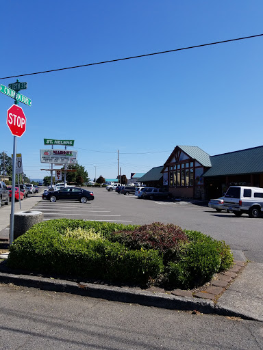 Produce Market «St. Helens Market Fresh», reviews and photos, 1111 Columbia Blvd, St Helens, OR 97051, USA