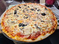 Pizza du Le SOS - Pizzeria à Saint-Étienne-de-Saint-Geoirs - n°1