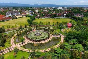 Taman Lampion Klaten image