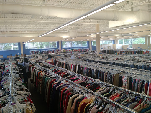Clothing Store «Goodwill», reviews and photos, 9419-9421 Shelbyville Rd, Louisville, KY 40223, USA